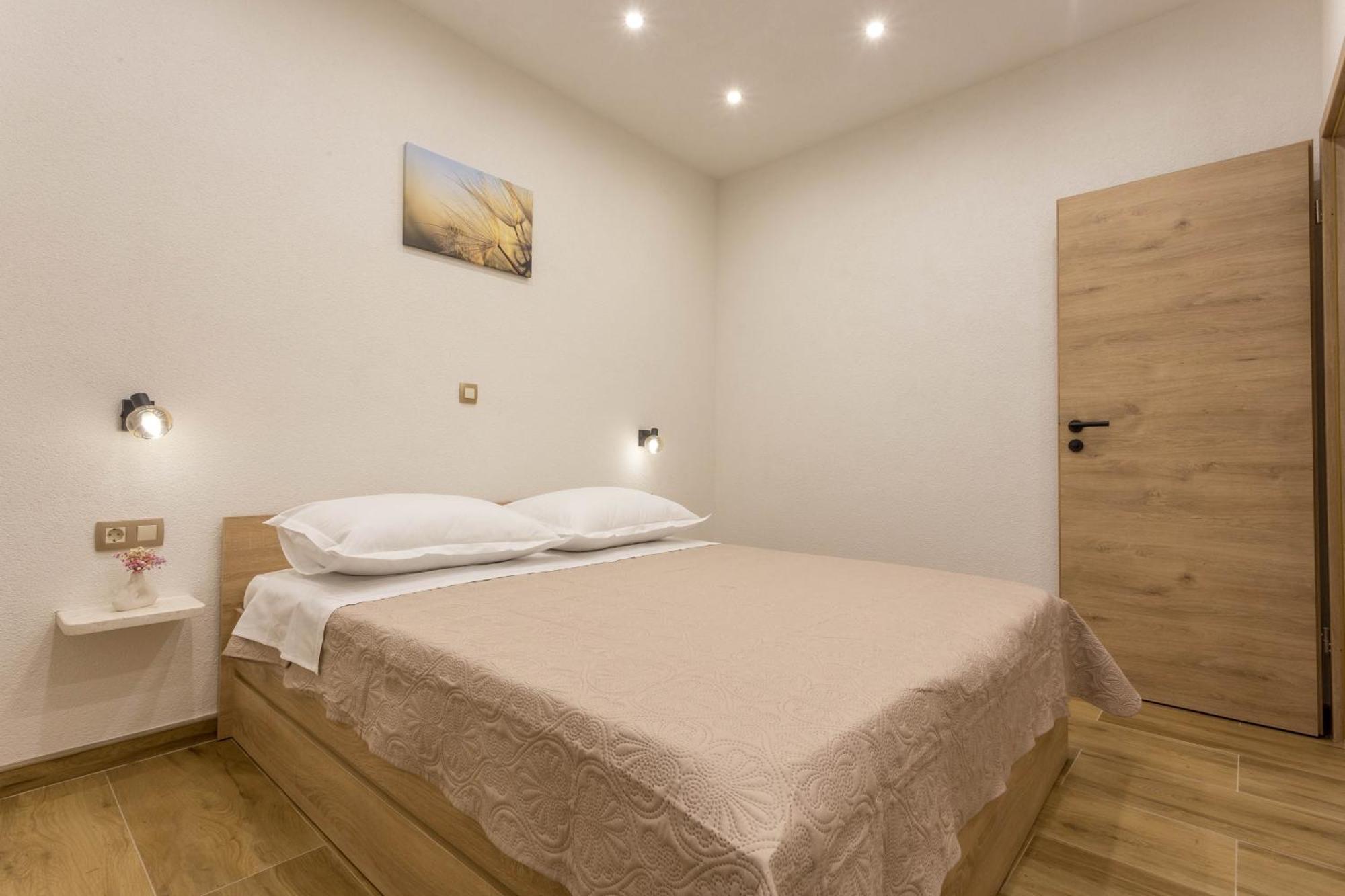 Apartment Zastupac 8761A Hvar Town Extérieur photo