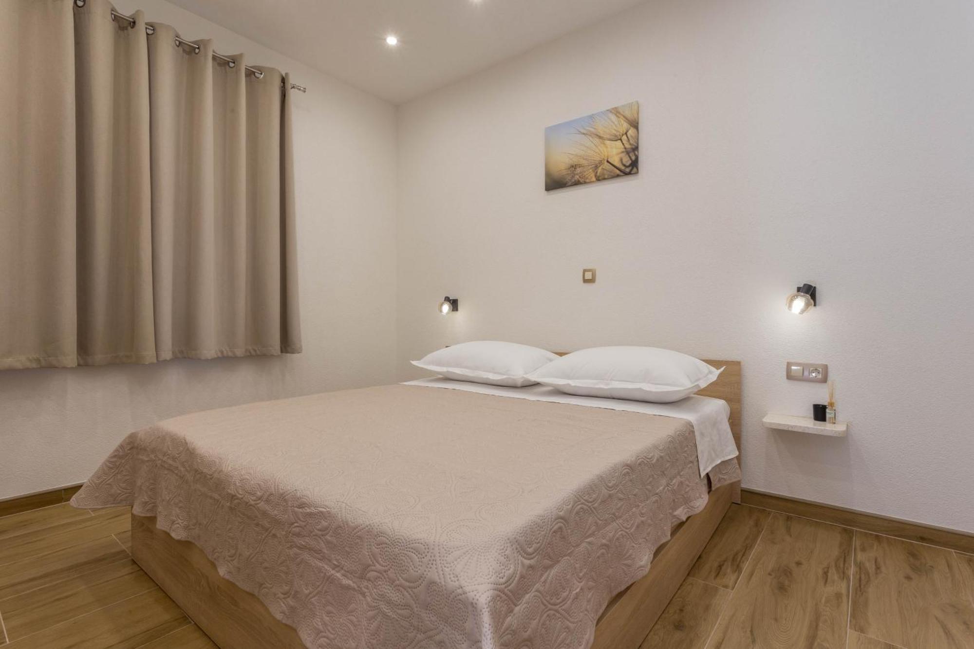 Apartment Zastupac 8761A Hvar Town Extérieur photo