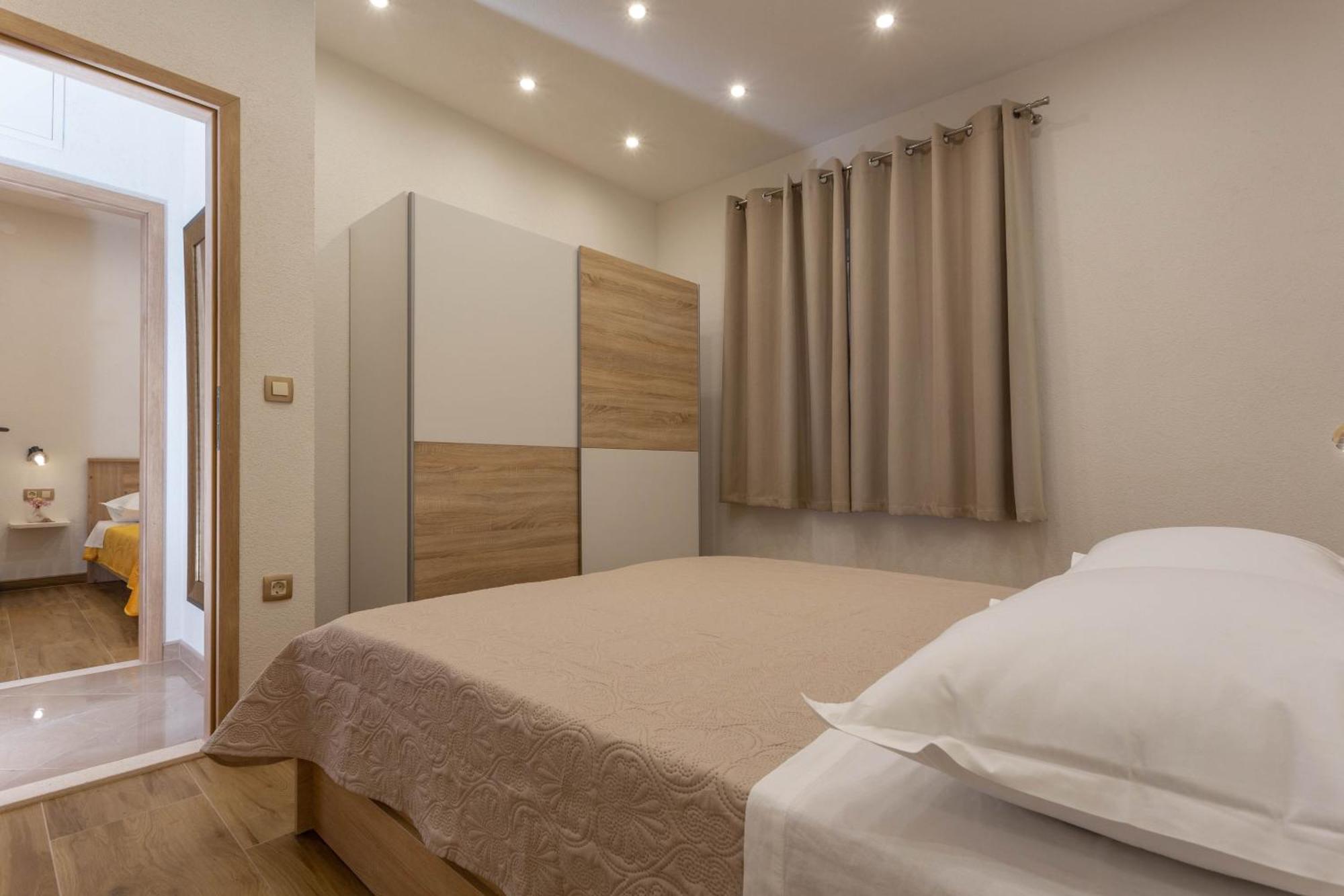Apartment Zastupac 8761A Hvar Town Extérieur photo